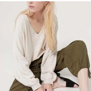 Urban Outfitters Lilith Cozy V neck sweater